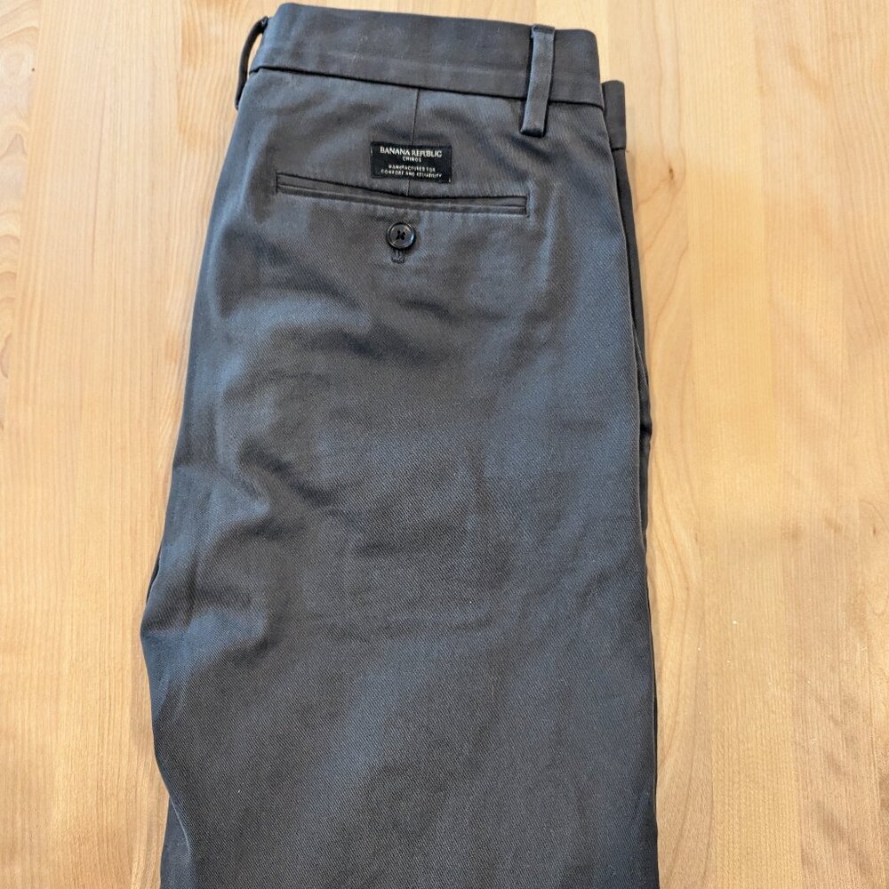 Banana Republic Emerson Straight Chino